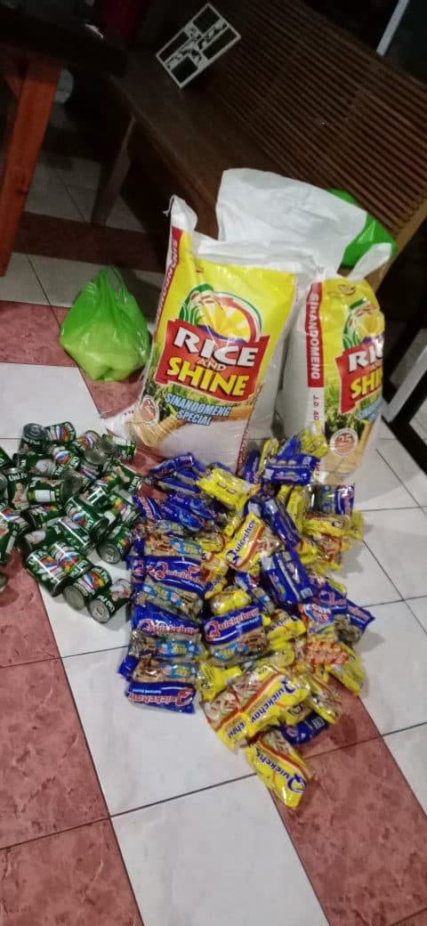 Listening to Gods Word in Davao, Philippines